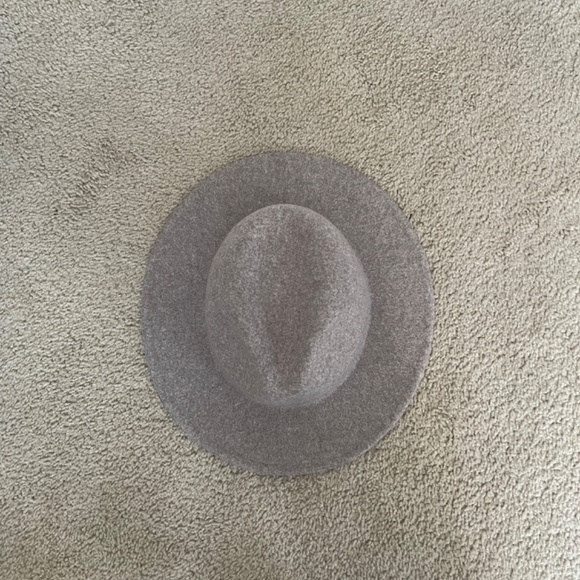 Grey Hat - Picture 3 of 3